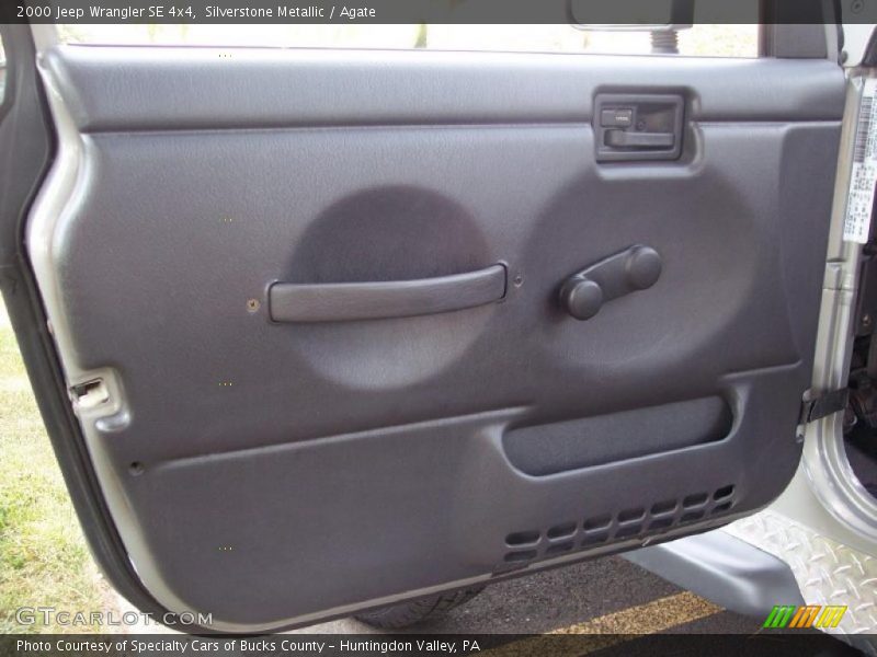 Silverstone Metallic / Agate 2000 Jeep Wrangler SE 4x4