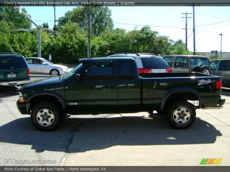 Forest Green Metallic / Graphite 2002 Chevrolet S10 ZR2 Extended Cab 4x4