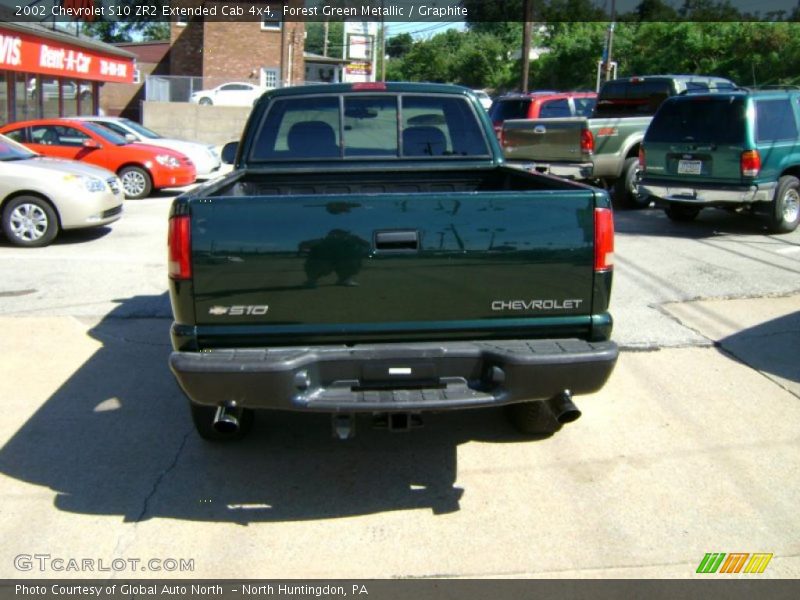 Forest Green Metallic / Graphite 2002 Chevrolet S10 ZR2 Extended Cab 4x4