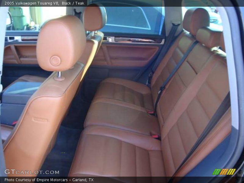 Black / Teak 2005 Volkswagen Touareg V8