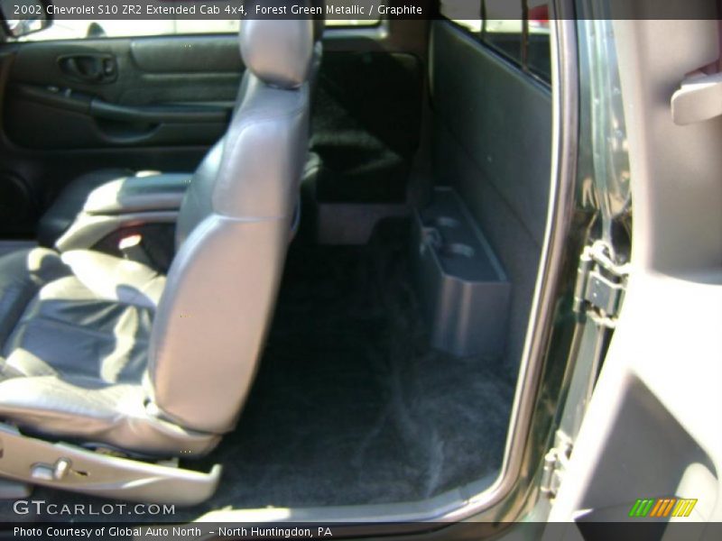 Forest Green Metallic / Graphite 2002 Chevrolet S10 ZR2 Extended Cab 4x4