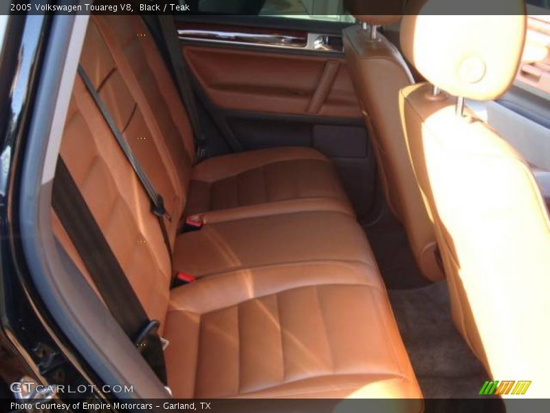 Black / Teak 2005 Volkswagen Touareg V8