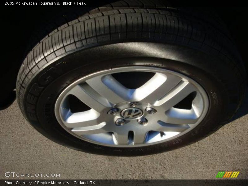 Black / Teak 2005 Volkswagen Touareg V8