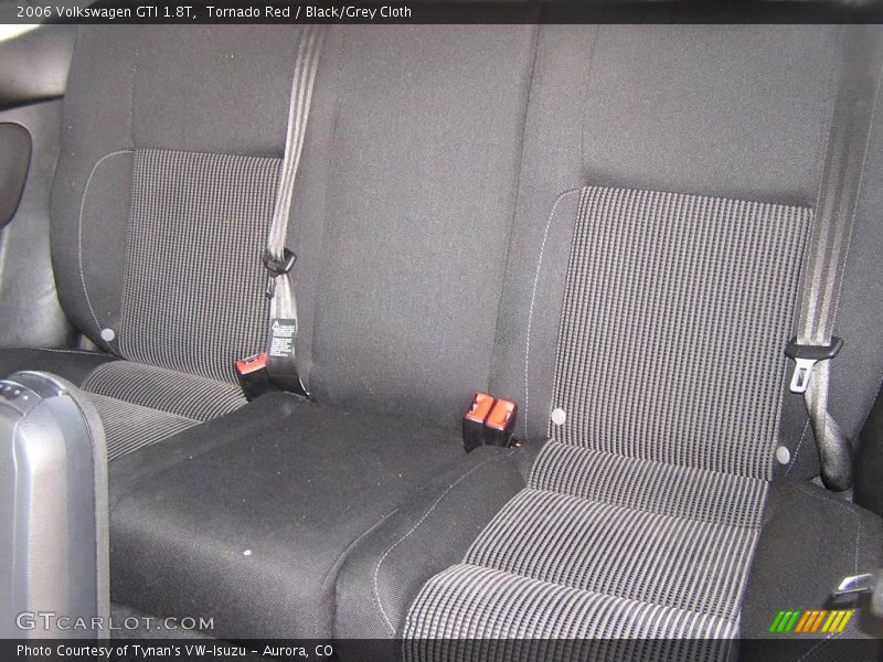 Tornado Red / Black/Grey Cloth 2006 Volkswagen GTI 1.8T