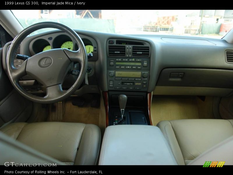 Imperial Jade Mica / Ivory 1999 Lexus GS 300