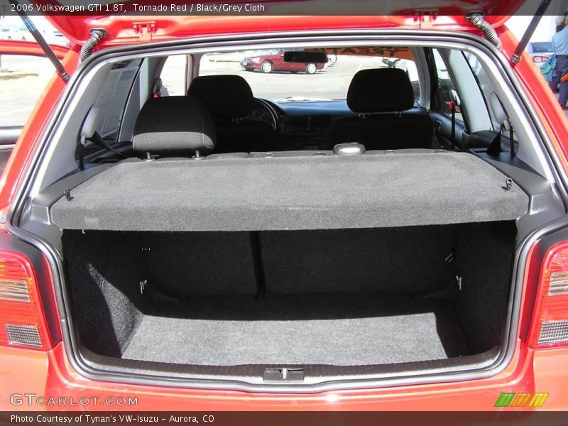 Tornado Red / Black/Grey Cloth 2006 Volkswagen GTI 1.8T