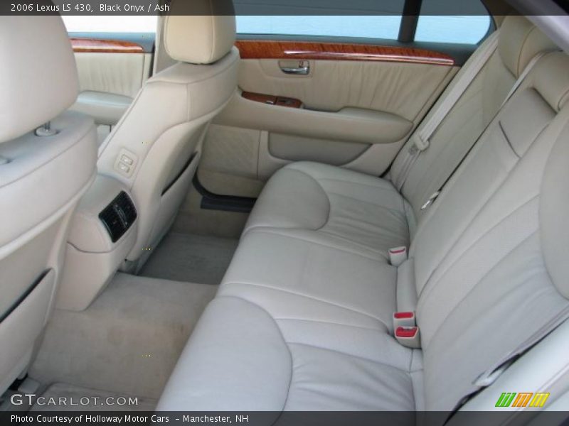 Black Onyx / Ash 2006 Lexus LS 430