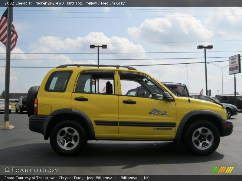 Yellow / Medium Gray 2002 Chevrolet Tracker ZR2 4WD Hard Top