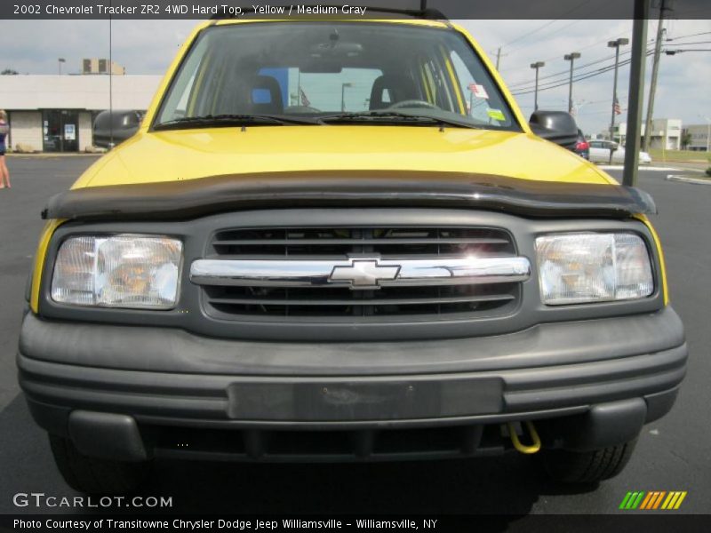 Yellow / Medium Gray 2002 Chevrolet Tracker ZR2 4WD Hard Top