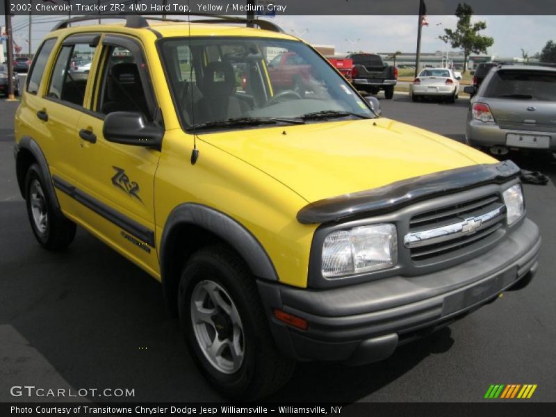 Yellow / Medium Gray 2002 Chevrolet Tracker ZR2 4WD Hard Top