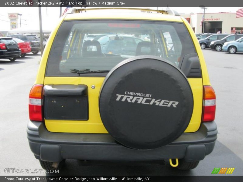 Yellow / Medium Gray 2002 Chevrolet Tracker ZR2 4WD Hard Top