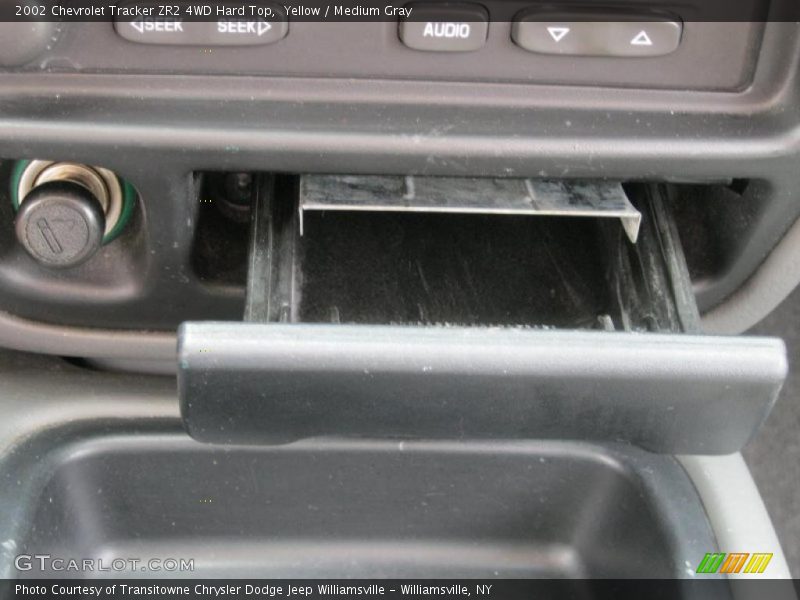 Yellow / Medium Gray 2002 Chevrolet Tracker ZR2 4WD Hard Top