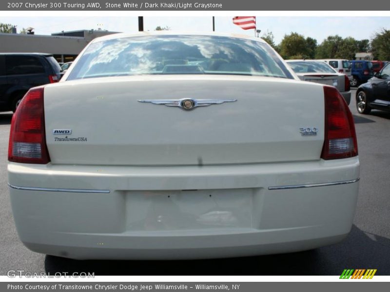 Stone White / Dark Khaki/Light Graystone 2007 Chrysler 300 Touring AWD