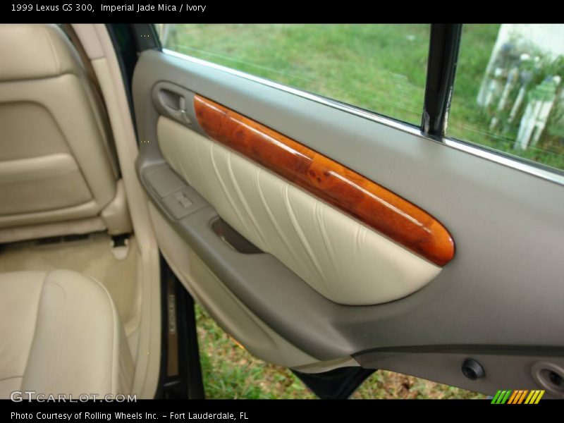 Imperial Jade Mica / Ivory 1999 Lexus GS 300