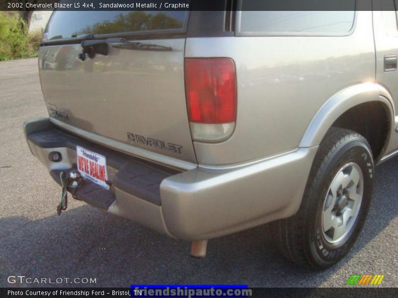 Sandalwood Metallic / Graphite 2002 Chevrolet Blazer LS 4x4