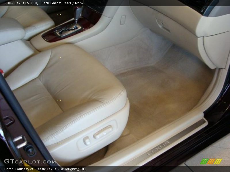 Black Garnet Pearl / Ivory 2004 Lexus ES 330