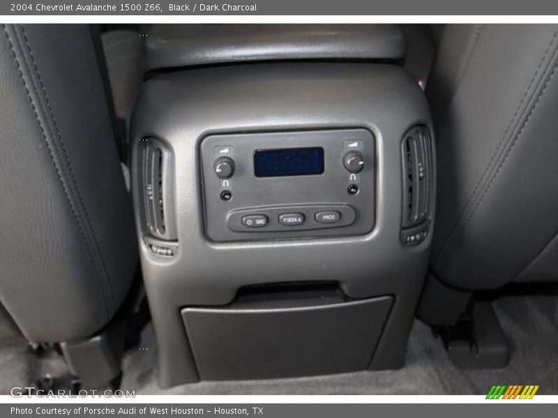 Black / Dark Charcoal 2004 Chevrolet Avalanche 1500 Z66