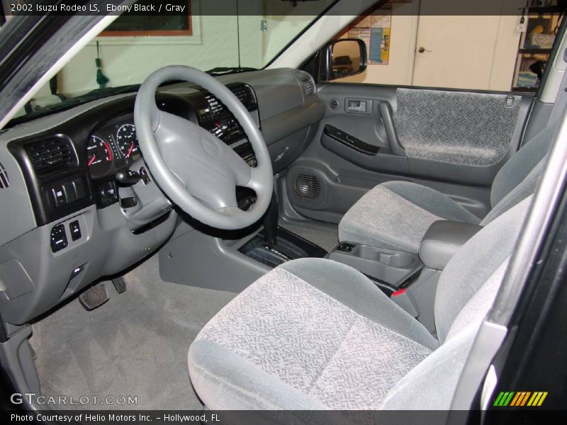 Ebony Black / Gray 2002 Isuzu Rodeo LS