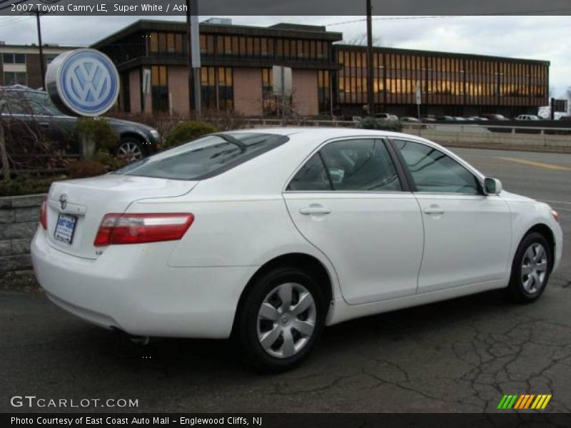 Super White / Ash 2007 Toyota Camry LE