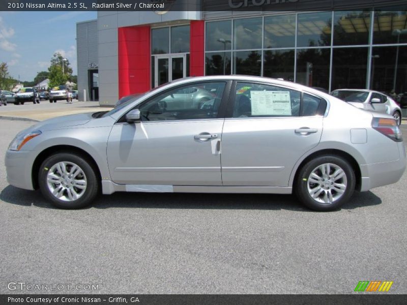 Radiant Silver / Charcoal 2010 Nissan Altima 2.5 SL
