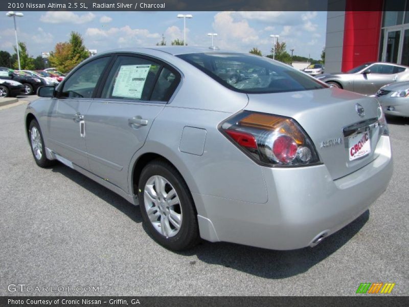 Radiant Silver / Charcoal 2010 Nissan Altima 2.5 SL