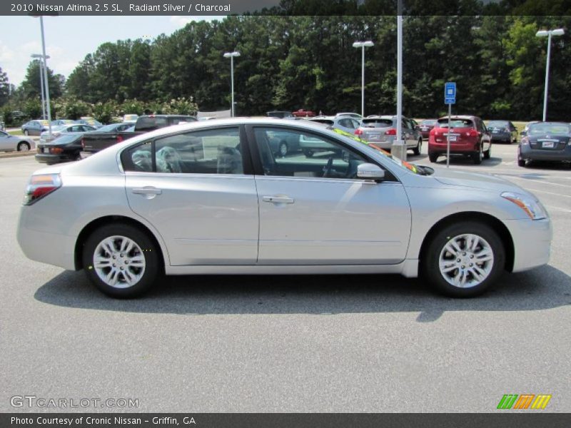 Radiant Silver / Charcoal 2010 Nissan Altima 2.5 SL