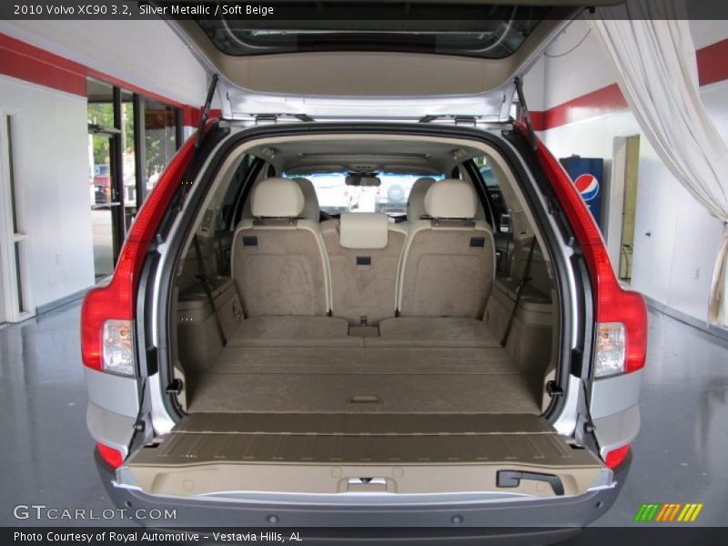 Silver Metallic / Soft Beige 2010 Volvo XC90 3.2
