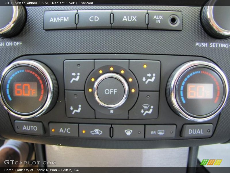 Radiant Silver / Charcoal 2010 Nissan Altima 2.5 SL