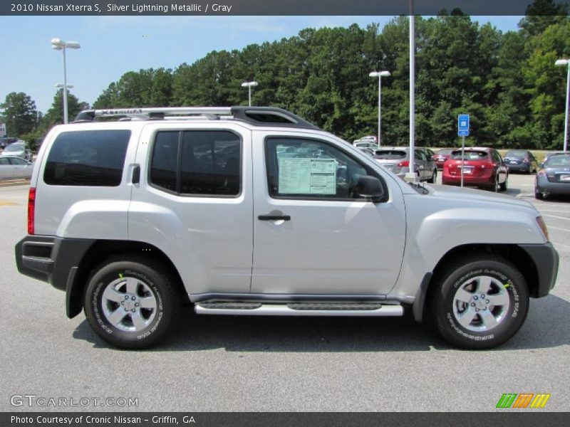 Silver Lightning Metallic / Gray 2010 Nissan Xterra S