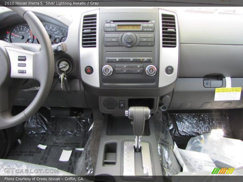 Silver Lightning Metallic / Gray 2010 Nissan Xterra S