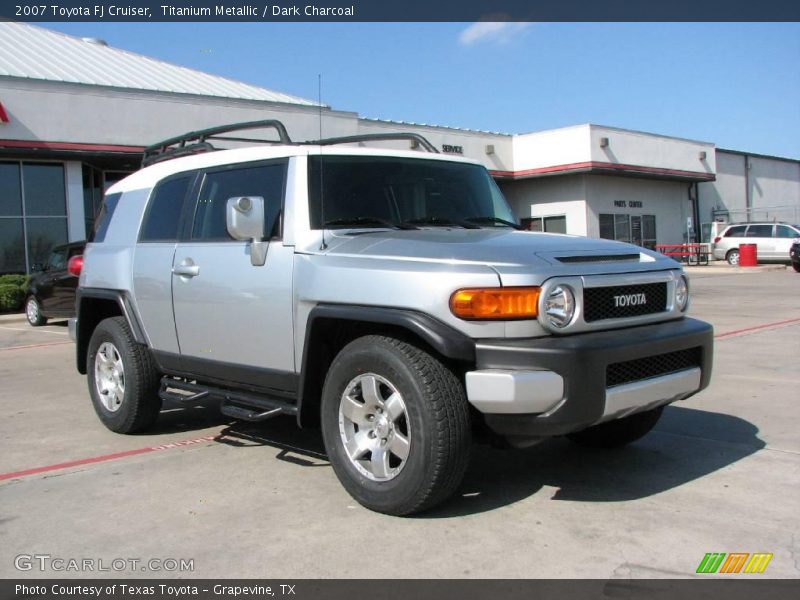 Titanium Metallic / Dark Charcoal 2007 Toyota FJ Cruiser