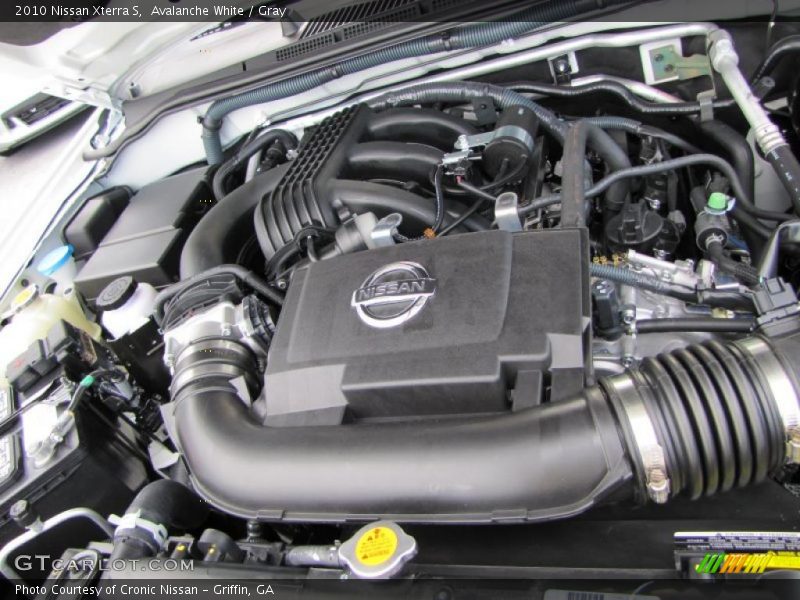 Avalanche White / Gray 2010 Nissan Xterra S