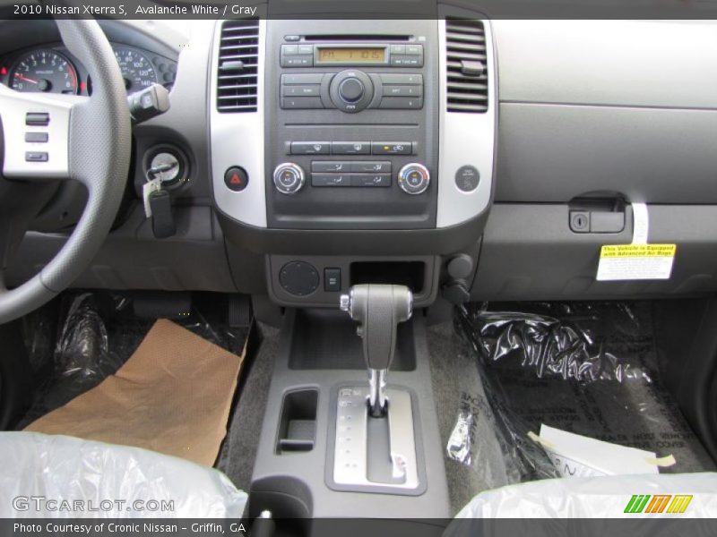 Avalanche White / Gray 2010 Nissan Xterra S