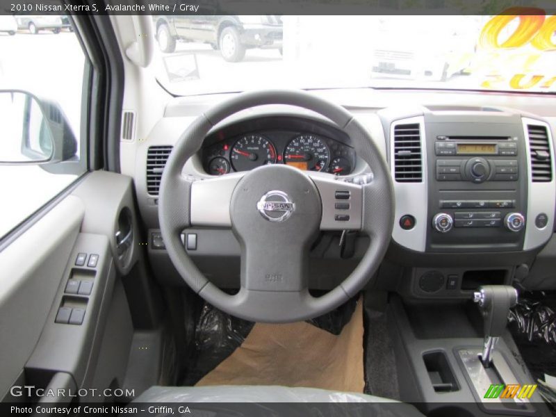 Avalanche White / Gray 2010 Nissan Xterra S