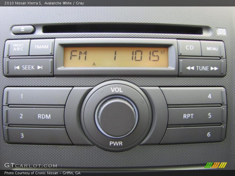 Avalanche White / Gray 2010 Nissan Xterra S