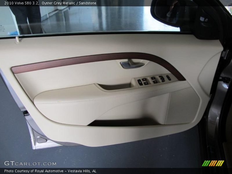 Oyster Grey Metallic / Sandstone 2010 Volvo S80 3.2