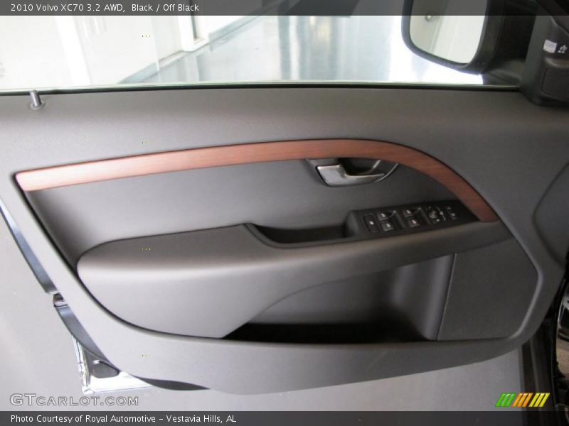 Black / Off Black 2010 Volvo XC70 3.2 AWD