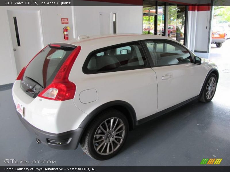 Ice White / Quartz 2010 Volvo C30 T5