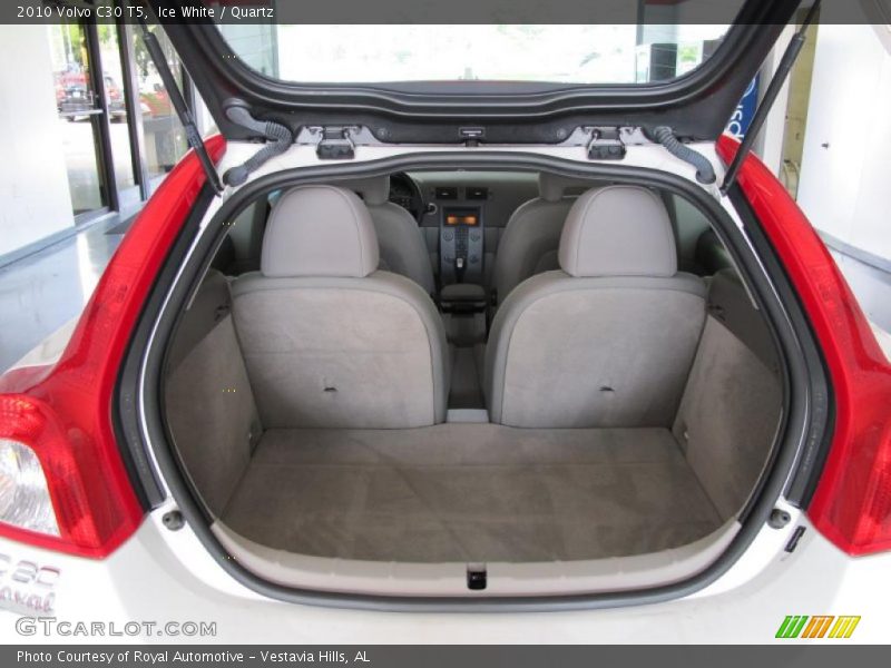 Ice White / Quartz 2010 Volvo C30 T5