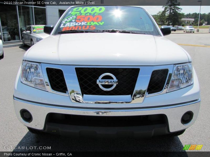 Avalanche White / Steel 2010 Nissan Frontier SE Crew Cab