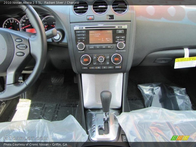 Radiant Silver / Charcoal 2010 Nissan Altima 2.5 SL