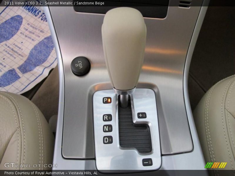 Seashell Metallic / Sandstone Beige 2011 Volvo XC60 3.2