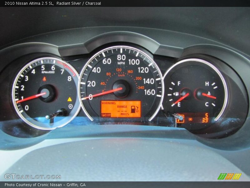 Radiant Silver / Charcoal 2010 Nissan Altima 2.5 SL