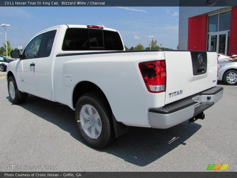 Blizzard White / Charcoal 2011 Nissan Titan SV King Cab