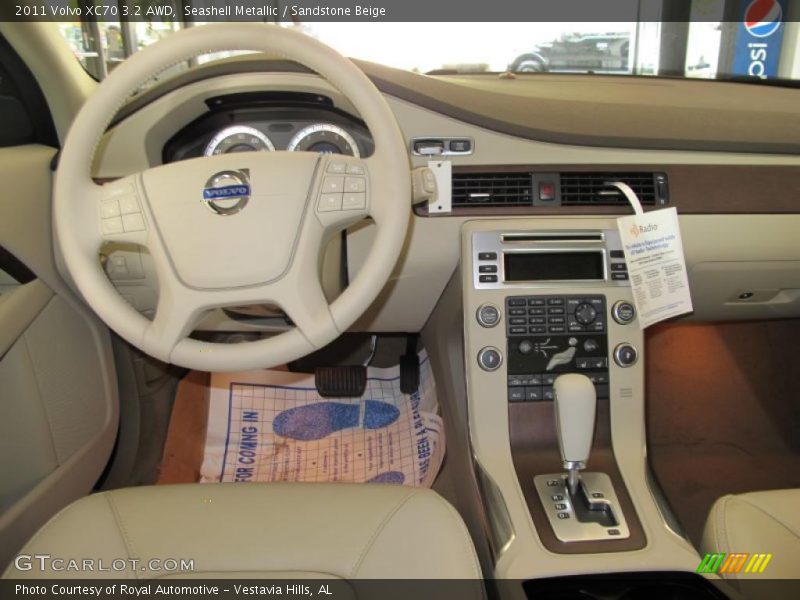 Seashell Metallic / Sandstone Beige 2011 Volvo XC70 3.2 AWD