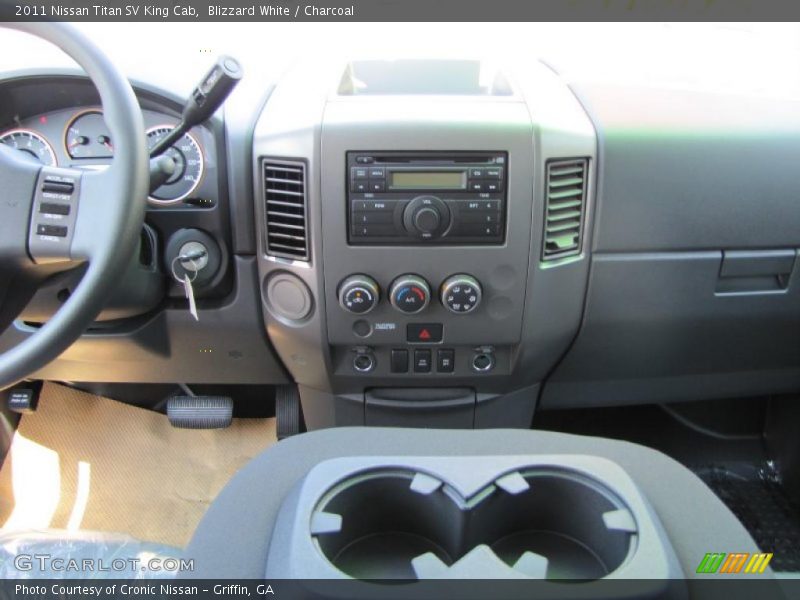 Blizzard White / Charcoal 2011 Nissan Titan SV King Cab