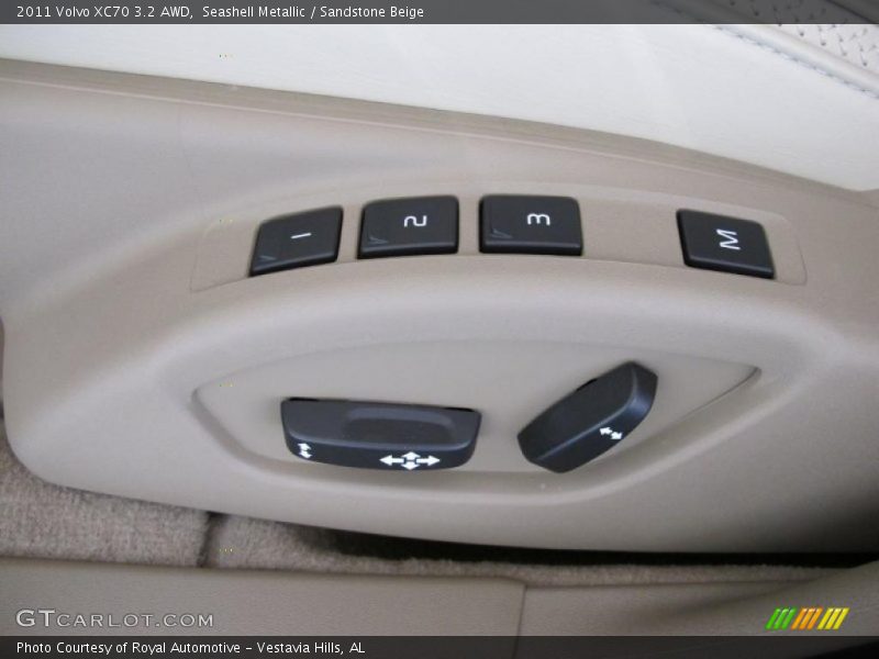Seashell Metallic / Sandstone Beige 2011 Volvo XC70 3.2 AWD