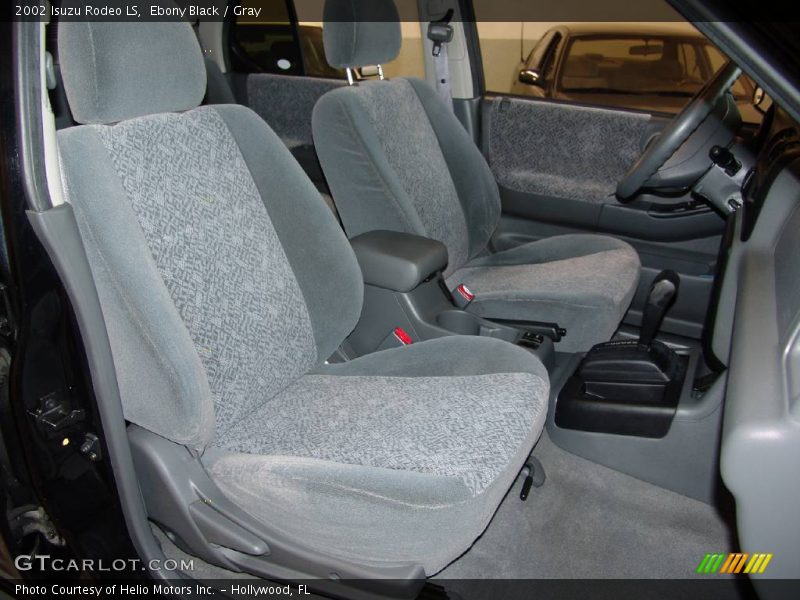 Ebony Black / Gray 2002 Isuzu Rodeo LS