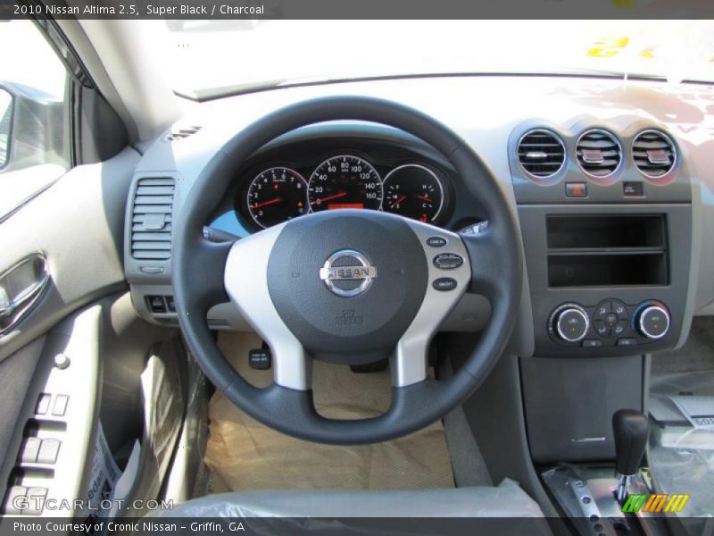Super Black / Charcoal 2010 Nissan Altima 2.5
