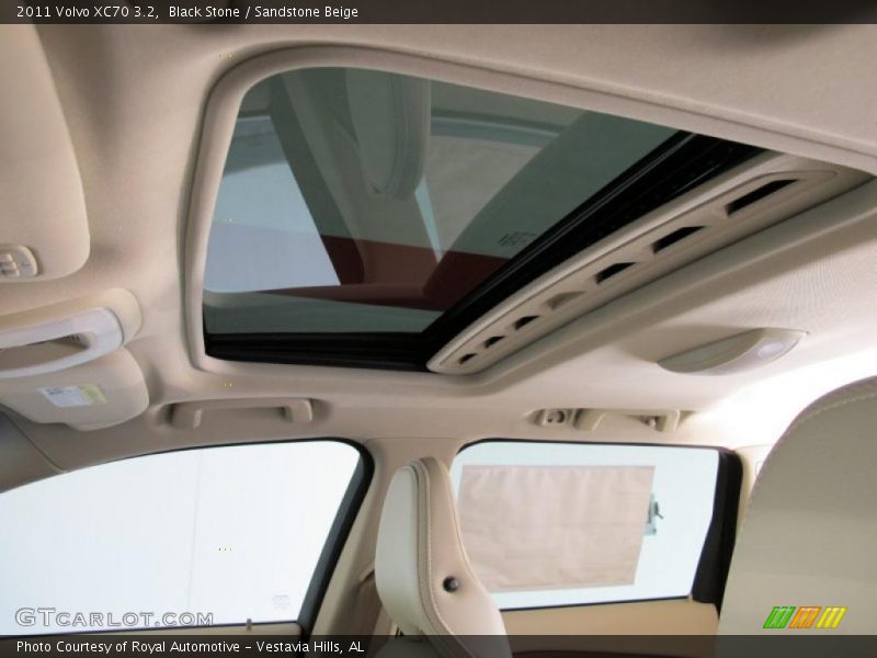 Black Stone / Sandstone Beige 2011 Volvo XC70 3.2